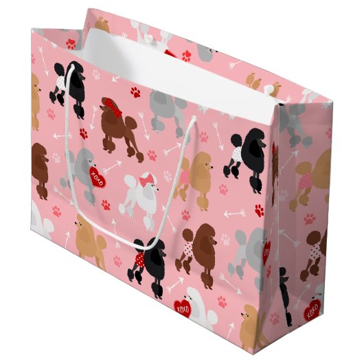 Poodle Valentine Muster Große Geschenktüte (Vorderseite Schrägansicht)