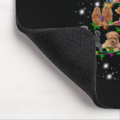 Poodle Weihnachtsbaum bedeckt durch Blitzlicht Mousepad (Ecke)