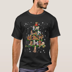 Poodle Weihnachtsbaum bedeckt durch Blitzlicht T-Shirt