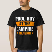 Pool Boy im Vampire-Haus T-Shirt (Vorderseite)