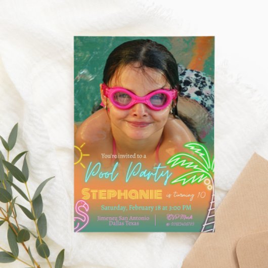 Pool Party Minimalistisch Design mit Bild Einladung