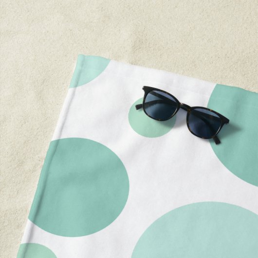 Pool Party Niedlich Capybara mit rosa Flamingo Flo Strandtuch (Beispiel)