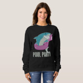 Pool Party  Shark Unicorn Fishing Sweatshirt (Vorne ganz)