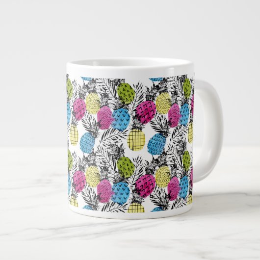 Pop Art Ananas und Palmen Blätter Jumbo-Tasse (Vorderseite Rechts)