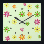 Pop Art Blume nahtlose Muster   Ihre Ideen Quadratische Wanduhr<br><div class="desc">Pop Art von EDDA Fröhlich / EDDArt | Blume Power Blüte Muster | für 60er / 70er - Blume Power Liebhaber - Liebe nicht Krieg machen | Sie vermissen andere Farben oder Produkte mit diesem Design? Kontaktieren Sie mich: contact@eddart.de oder schauen Sie hier: www.zazzle.de/eddartiful* und hier: www.zazzle.com/eddartshop*</div>