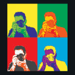 Pop Art Bright Colors Fotograf Camera Decke Poster<br><div class="desc">Das Bild eines Fotografen,  der durch das Kameraobjektiv schaut,  wird mit einer lebhaften Farbmischung behandelt,  um ihm einen Pop-Kunsteffekt zu verleihen. Farbenfrohe und auffällige Dekoration,  um die Wohngestaltung zu frönen.</div>