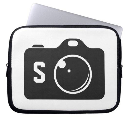 Pop Art Camera Black/White Monogram Laptopschutzhülle (Vorderseite)