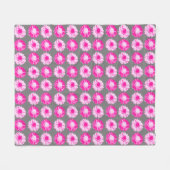 Pop Art Daisies - Fuchsia Pink und Gray Fleecedecke (Vorderseite (Horizontal))