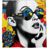 Pop-Art-Frau mit Sonnenbrille Duschvorhang (Vorderseite)