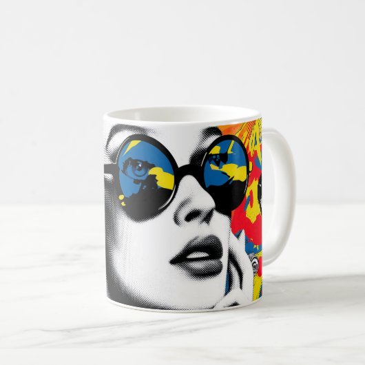Pop-Art-Frau mit Sonnenbrille Kaffeetasse (VorderseiteRechts)