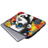 Pop-Art-Frau mit Sonnenbrille Laptopschutzhülle (Vorne Knopf)