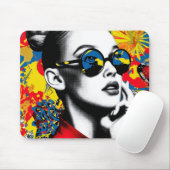 Pop-Art-Frau mit Sonnenbrille Mousepad (Mit Mouse)