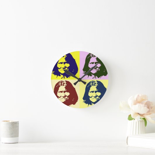 Pop Art Geronimo Runde Wanduhr (Zuhause)