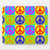 Pop Art Peace Symbol Mousepad (Vorne)