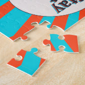 Pop Art Retrofrau in Gesichtsmaske Puzzle (Seite)