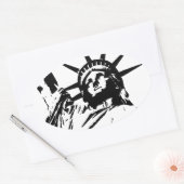 Pop Art Statue of Liberty Ovaler Aufkleber (Umschlag)
