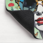 Pop Art Woman's Face Floral mit Schmetterlingen Mousepad (Ecke)