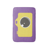 Pop Art Yellow Camera Lila Badematte (Vorderseite Vertikal)