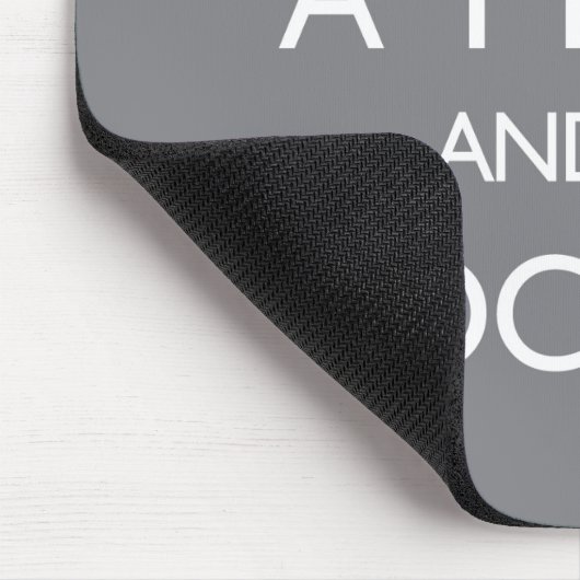 Pop eine Pille und fährt fort Mousepad (Ecke)