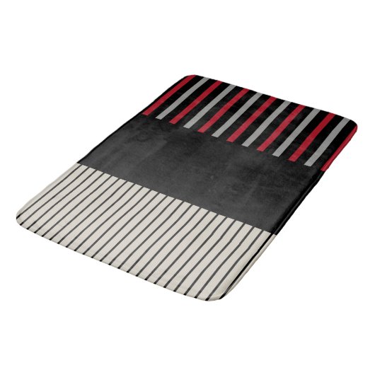 Pop-Farbstreifen rot, grau, schwarz und knochenwei Badematte (Schrägansicht)