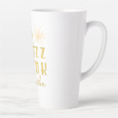 Pop Fizz Clink Gold Typograpy Modern New Years Eve Milchtasse (Rechts)