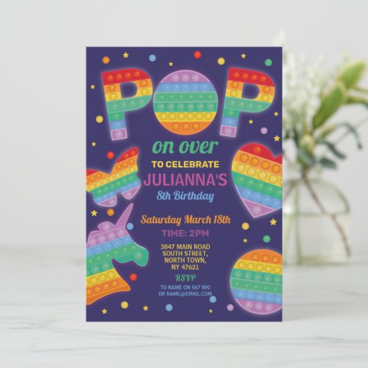 Pop it Party Fidget Birthday Navy Einladung (Stehend Vorderseite)