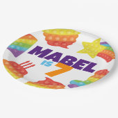 Pop It! | Rainbow Birthday Pappteller (Schrägansicht)