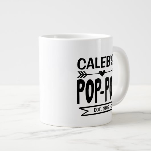 Pop Pop Jumbo Tasse mit Großkindname und -jahr (Vorderseite Rechts)