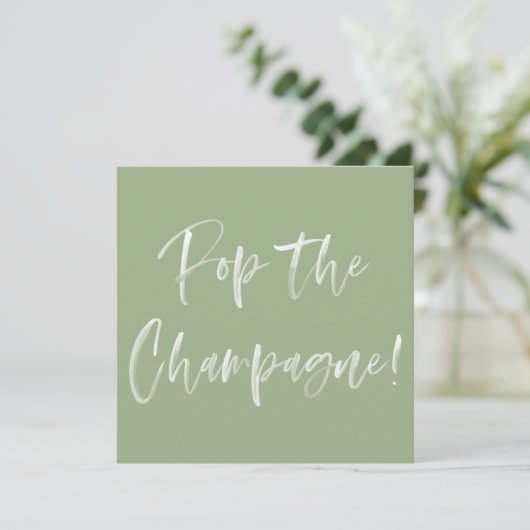 Pop The Champagne Sage Green Script Brautparty Einladung (Stehend Vorderseite)