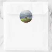 Poppy Field und Cloudy Sky Runder Aufkleber (Tasche)