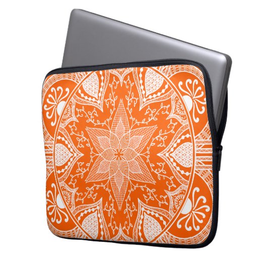 Poppy Mandala Laptopschutzhülle (Vorderseite Links)