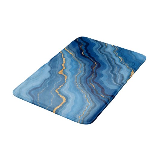 Popular Azure Blue Gold Marble Collection Badematte (Schrägansicht)
