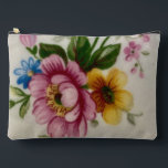 Porcelain Inspired Floral Print Cut Sew Bag Zubehörtasche<br><div class="desc">Keep your beauty essentials organized in this stylish,  durable,  and travel-friendly Porcelain Inspired Floral  cosmetic case,  featuring customizable designs,  a spacious interior,  and a sleek,  portable design perfect for everyday use or on-the-go touch-ups.</div>