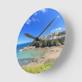 Port Isaac Wall Clock Runde Wanduhr (Winkel)