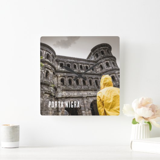 Porta Nigra in Trier Rheinland-Pfalz Deutschland Quadratische Wanduhr (Zuhause)