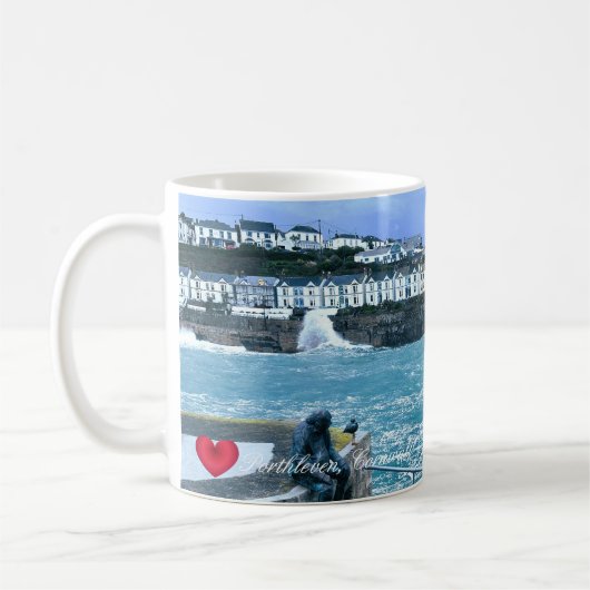 Porthleven Uhrturm + Gewartet für Fischskulpturen Kaffeetasse (Links)