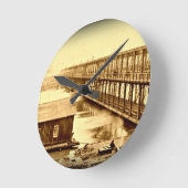 Portland Bridge Antique 1890 Runde Wanduhr (Winkel)