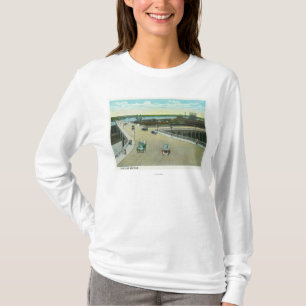 Portland, MaineView des Longfellow Monuments T-Shirt