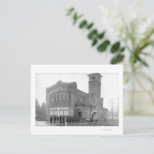 Portland, OR Fire Station View and Tower Postkarte (Stehend Vorderseite)