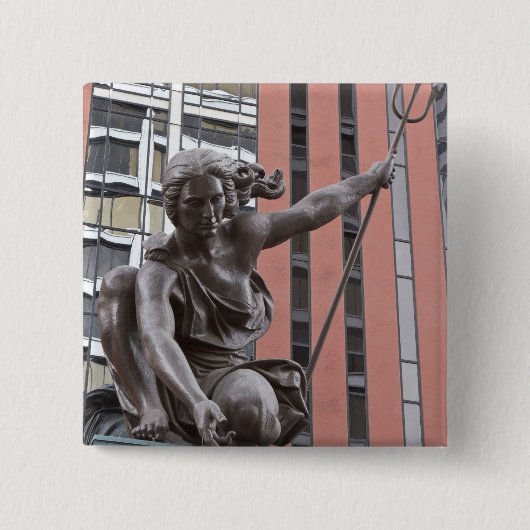 Portlandia statue, Portland, Oregon Button (Vorderseite)