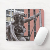 Portlandia statue, Portland, Oregon Mousepad (Mit Mouse)