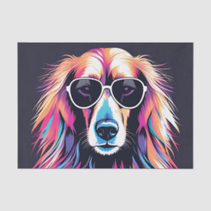 Portrait afghanischer Hund mit Sonnenbrille Seidenpapier