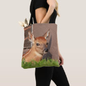 Portrait einer Faune (Weißschwanzhirsche) Tasche (Von Nahem)