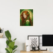 Portrait einer Frau im Kleeblatt Green Celtic Gold Poster (Heimbüro)