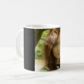 Portrait einer jungen Frau Kaffeetasse (Vorderseite Links)