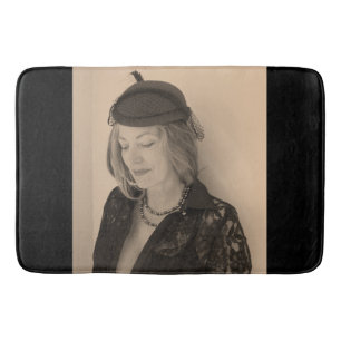 Portrait einer schönen Frau Badematte