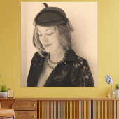Portrait einer schönen Frau Leinwanddruck (Insitu (Wohnzimmer))