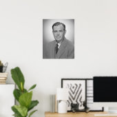 Portrait eines jungen Mannes Poster (Heimbüro)