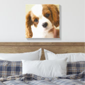 Portrait eines Königs Charles Spaniel-Welpen Leinwanddruck (Insitu (Schlafzimmer))
