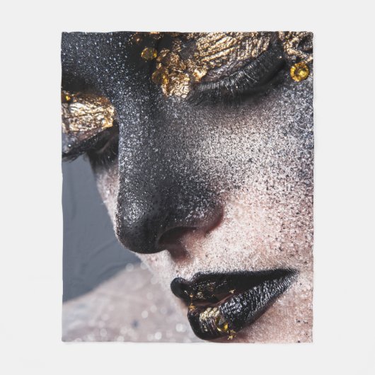 Portrait Gold Black Artistic Makeup Luxury Beauty Fleecedecke (Vorderseite)